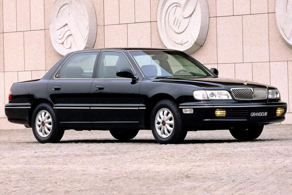 Черный hyundai grandeur